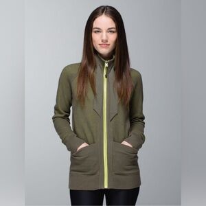 Lululemon Post Savasana Jacket Fatigue Green / Antidote size 6